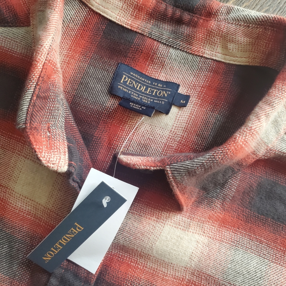 Pendleton Women's Flannel - Picture 2 of 5
